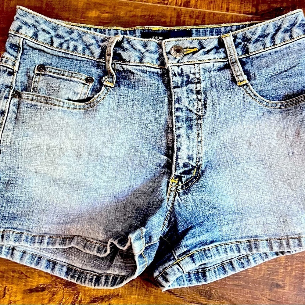 Baileys point shorts, size 7/8